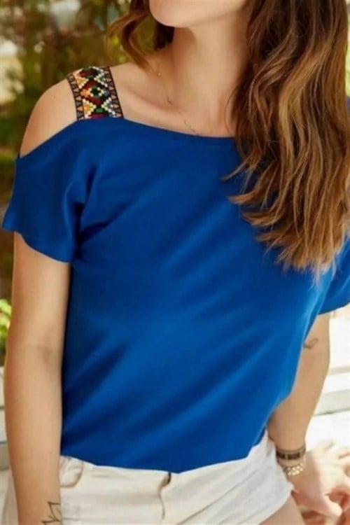 Butik Kadın Bluz Etnik Desenli Askılı Omzu Açık Viskon Bluz modelleri
