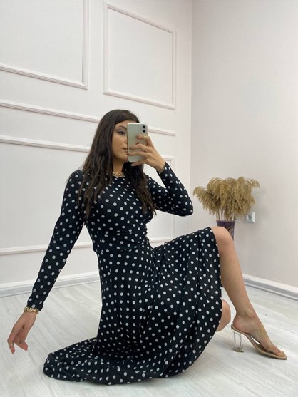 Kadın Krep Kumaş Uzun Kollu Tam Boy Puantiyeli Elbise 132 Cm
